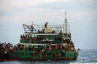 The Floating Humans - Burma Muslims