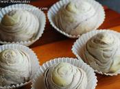 Flaky Swirl Mooncakes