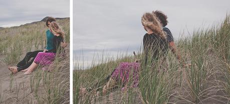 A chilled out engagement session on Piha Beach by CAPTURED by Keryn