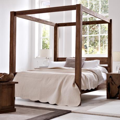 image-four-poster-bed