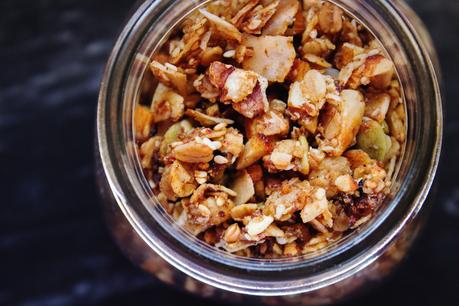 almond, caramel,homemade, buckwheat, granola, recipe, making buckwheat granola at home, refined sugar free, Copyright aldentegourmet blog, Copyright Aldyth Moyla Photography