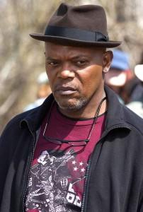 Samuel L Jackson wearing CliC reading glasses