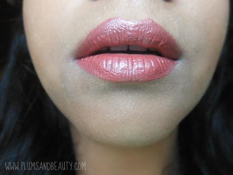 Revlon Super Lustrous Lipstick (Frost) 129 Sunset : Review
