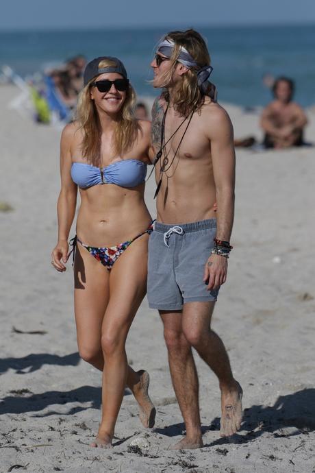 Celebrity Beach Fashion in May 2015 - Paperblog