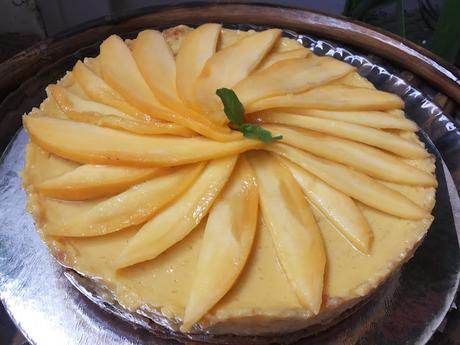Mango and Coconut Tart that looks like a Mango and Coconut Cheesecake
