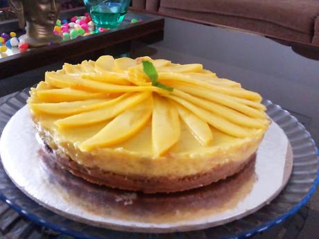 Mango and Coconut Tart that looks like a Mango and Coconut Cheesecake