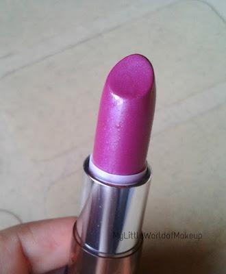 The One 5- in - 1 Colour Stylist Cream Lipstick Review in Beige Collection & Mysterious Pink