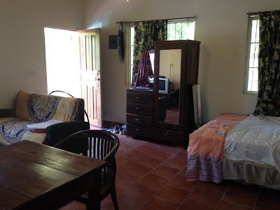 Roatan Rent: What $350/Month Gets You