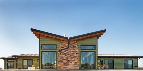 Kameleon house California exterior. 