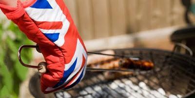 21 Signs You're at a Quintessentially British BBQ!