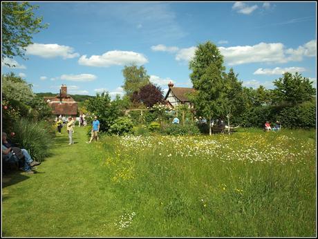 Garden-visiting with the NGS