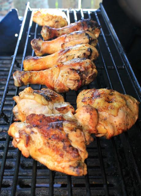 Grilling season is here and here's a super yummy recipe for sweet and spicy bbq chicken! 
