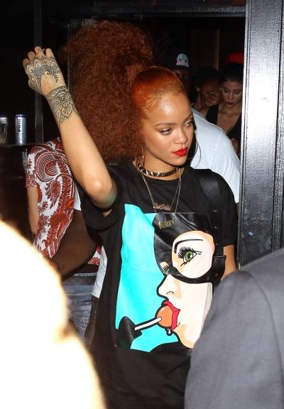 Rihanna Hangsout In Hollywood With