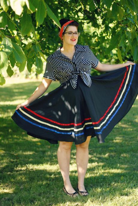 Stripes, a circle skirt, and leopard print shoes | www.eccentricowl.com