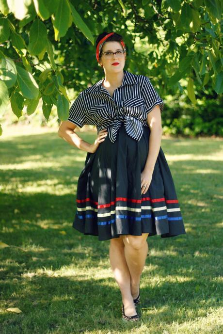 Stripes, a circle skirt, and leopard print shoes | www.eccentricowl.com