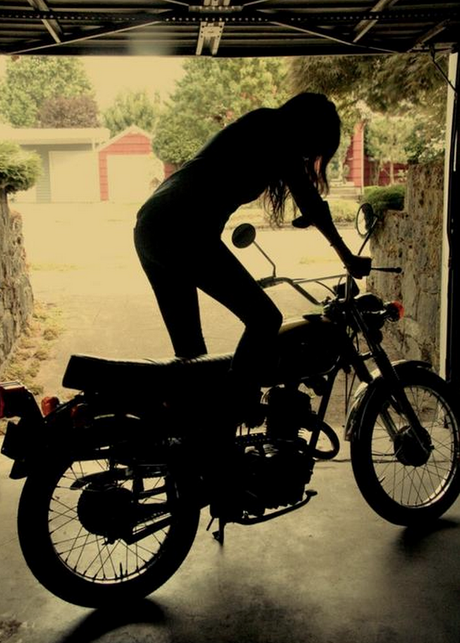 22+ Photos of Bikes, Cars & Women… Because why not? #41