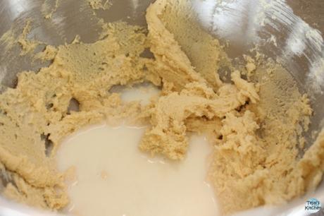 Eggless Vanilla Cake