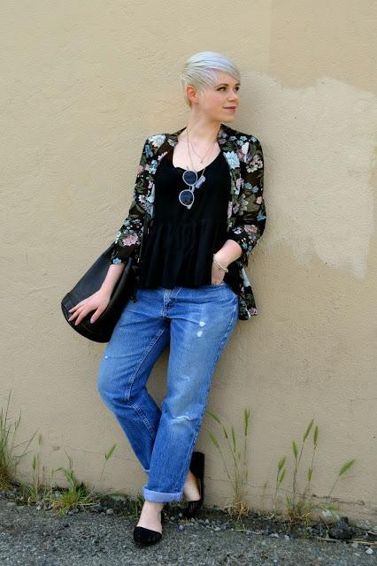 Look of the Day: Black Floral & Boyfriend Jeans