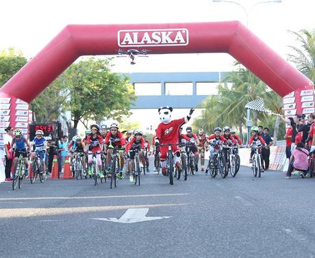 Families pedal at Alaska Cycle Asia Philippines