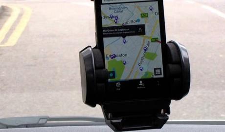 Top 10 Reasons Why Students Should Get a Smartphone