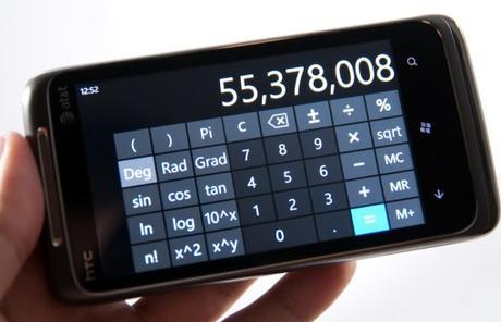 Top 10 Reasons Why Students Should Get a Smartphone