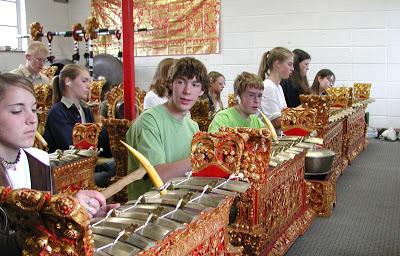 Sikus, Gamelan, Amadindas