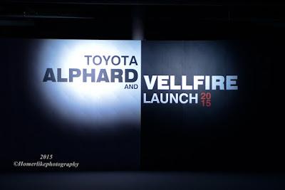 The Battle Of The Twin Brothers - TOYOTA ALPHARD VS TOYOTA VELLFIRE