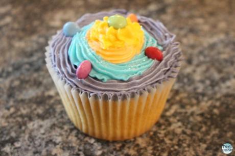 Pinata Cup Cakes!