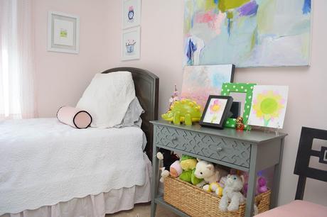 An art-filled little girl's room