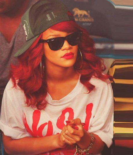 rihanna-ray-bans