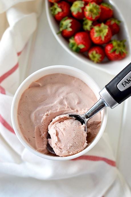 Roasted Strawberry Ice Cream 