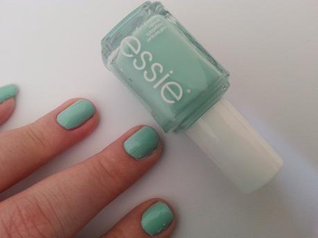 Notd: Essie Blossom Dandy