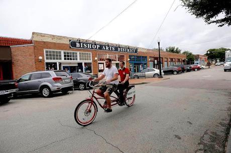 Staples Main Street Tour Travels to Dallas to Thank Small Business
Customers
