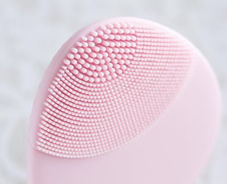 Luna by Foreo