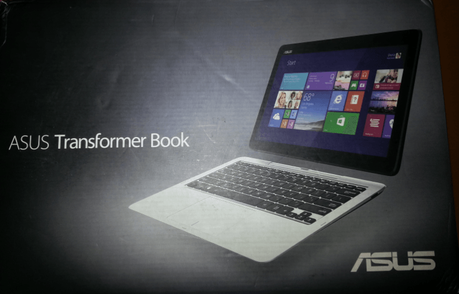 ASUS Transformer Book T200: Laptop cum Tablet device