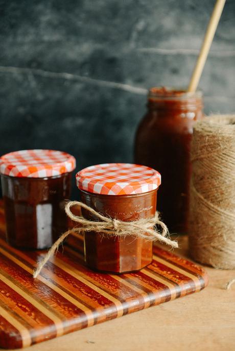 Homemade Bourbon BBQ Sauce // www.WithTheGrains.com