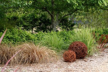 Rolled wire balls. Arthur Lathouris