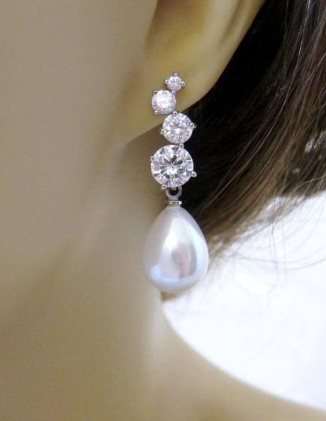 teardrop pearl earrings