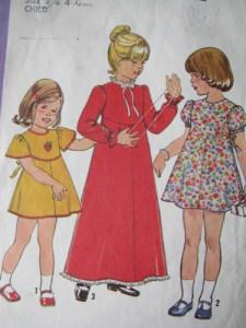 simpicity_8321_sz_3_4_vintage_70s_girls_dress_sewing_pattern_b8565cb9