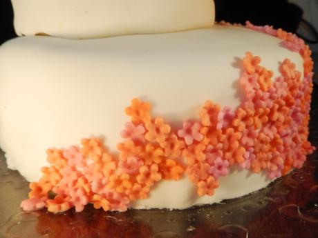 ombre flowers cascade fondant icing on tiered wedding cake spring and summer ideas