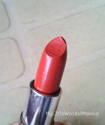 Oriflame's -The One 5 -in - 1 Colour Stylist Cream Lipstick in London Red and Red Copper Review