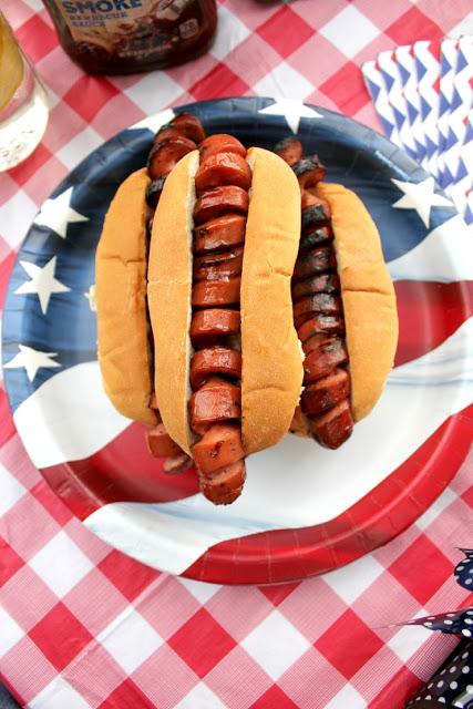 Perfect Fourth of July Menu: BBQ Spiral Hot Dogs and the Easiest Dessert Ever! #FireUpTheGrill #ad