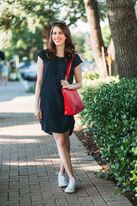 madewell-white-and-navy-polkadot-dress