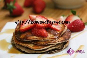 Easy Strawberry Purely Inspired® Protein Pancakes!