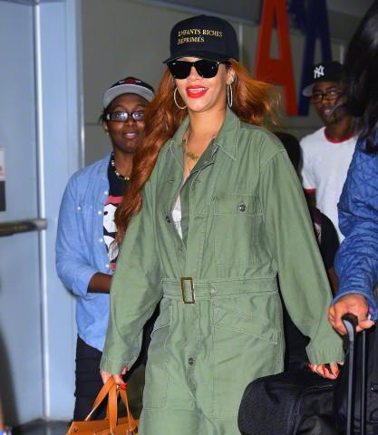 Rihanna Spotted Recording