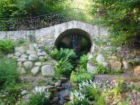 bridge at Jardins de Berchigranges