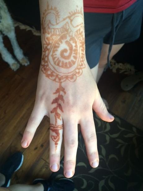 Henna Tattoo FUN! A Great teenage PARTY idea.