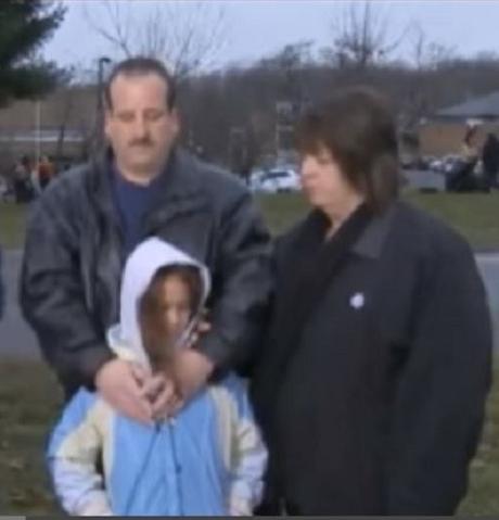 Sandy Hook dad had choke-hold on daughter during media interview