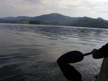 Canoeing on Lake Bunyonyi. Gorilla Highlands. Diary of a Muzungu