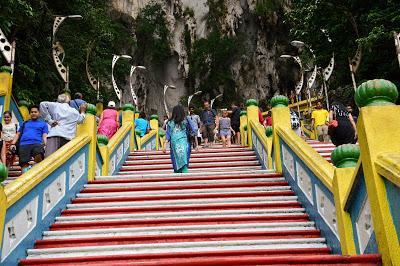 272 steps in batu caves